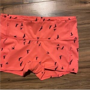 Oiselle O-maxing Coral Performance Shorts Size 6
